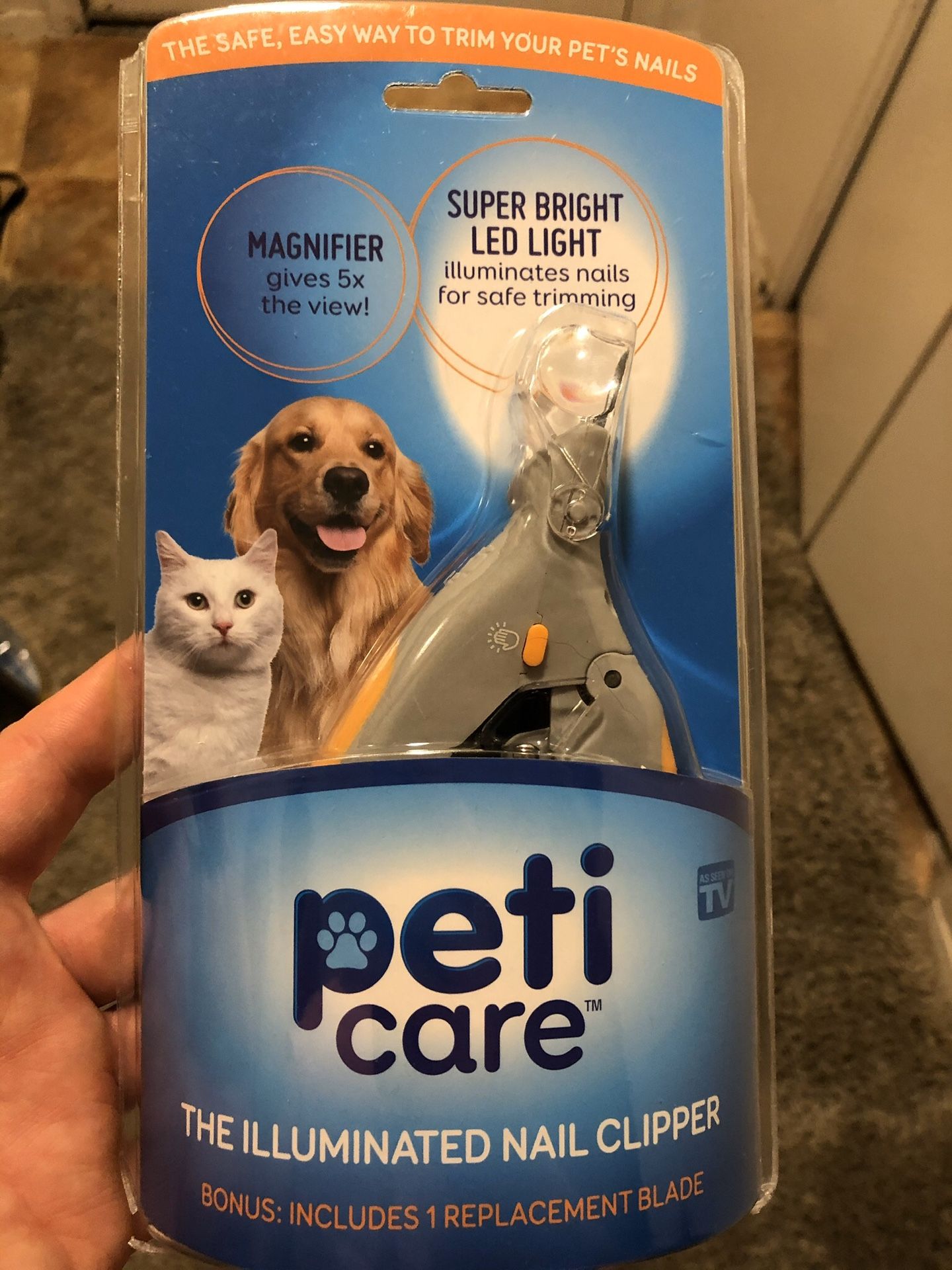 Peti care for dog