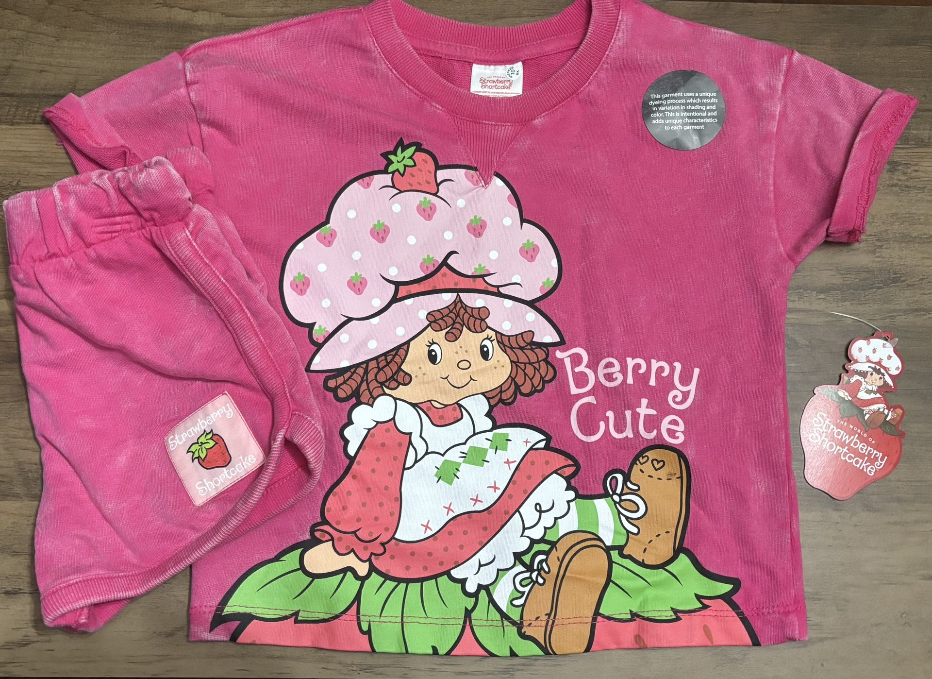 Adorable 3T 2pc Comfy Strawberry Shortcake Top & Shorts