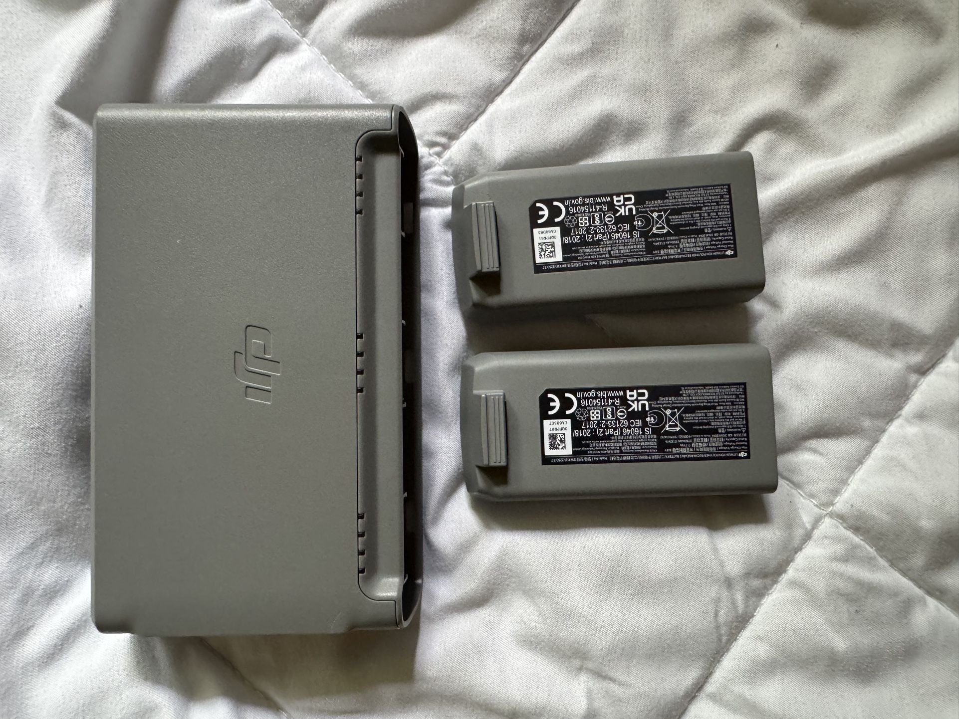 Dji Mini 2 (2)Batteries & Charger