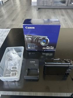 Canon PowerShot SX 740 HS