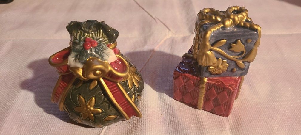 Fitz and Floyd Salt & Pepper Shaker Set