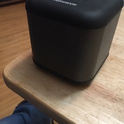 square like bluetooth speaker