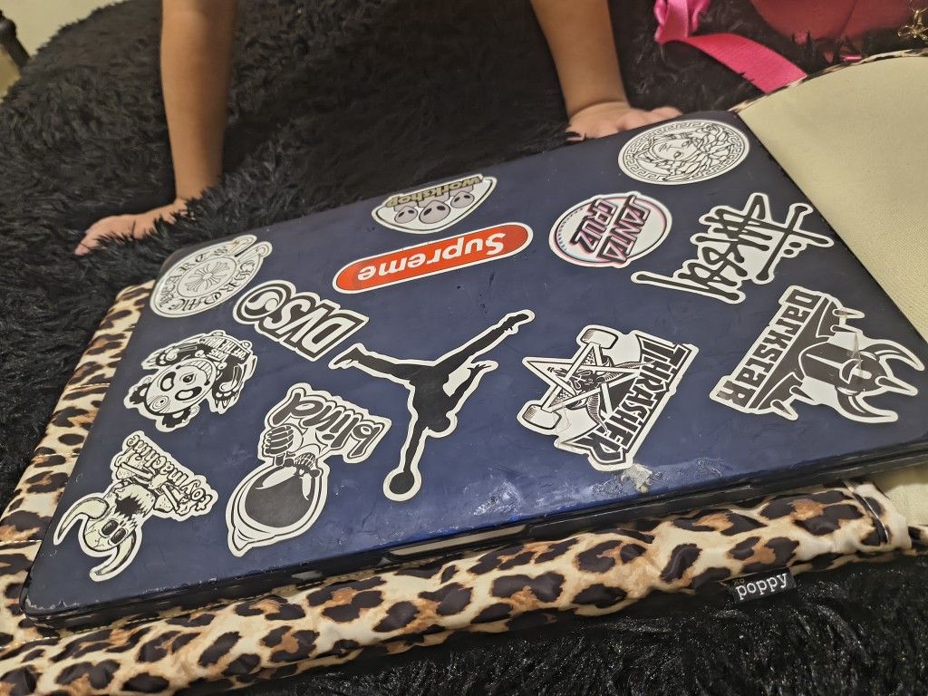 Apple Mac Book Pro 25