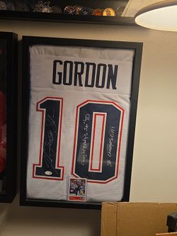 Josh Gordon Signed Framed New England Patriots Jersey #10