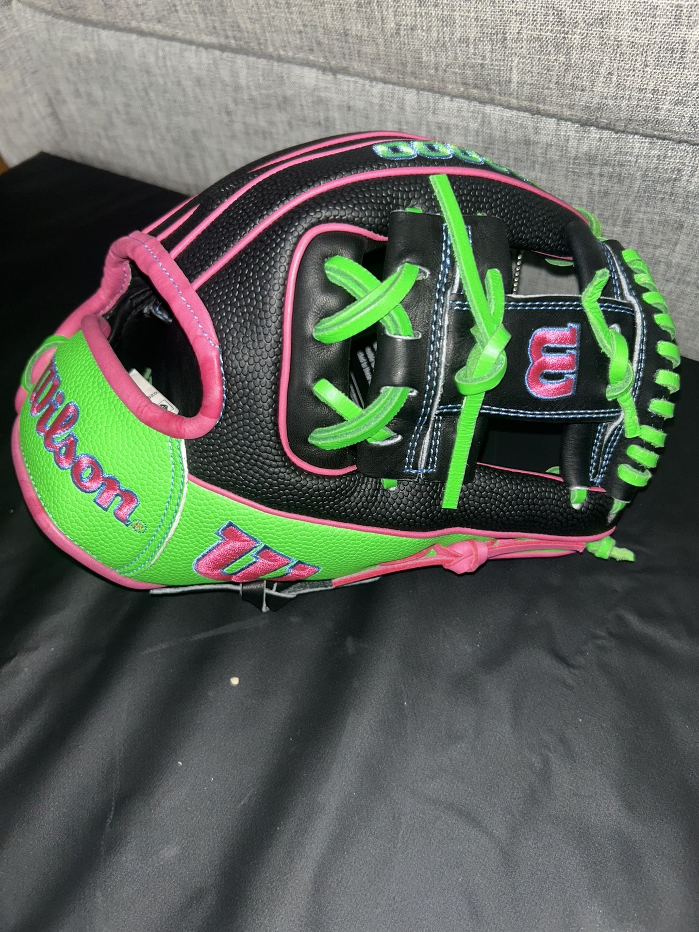 *NEW* 2025 WILSON SUMMER A2000 1786SS 11.5" INFIELD BASEBALL GLOVE