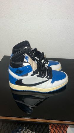 Travis Scott’s size 8