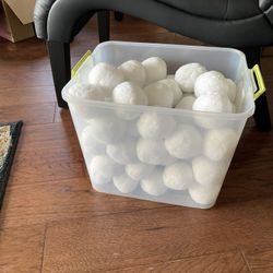 Snowballs - Indoor