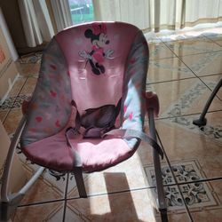 Minnie Mouse Rocking/ Vibration Chair 