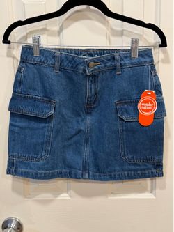 Girls Wonder Nation Blue Denim Cargo Mini Skirt Size 10. NWT.