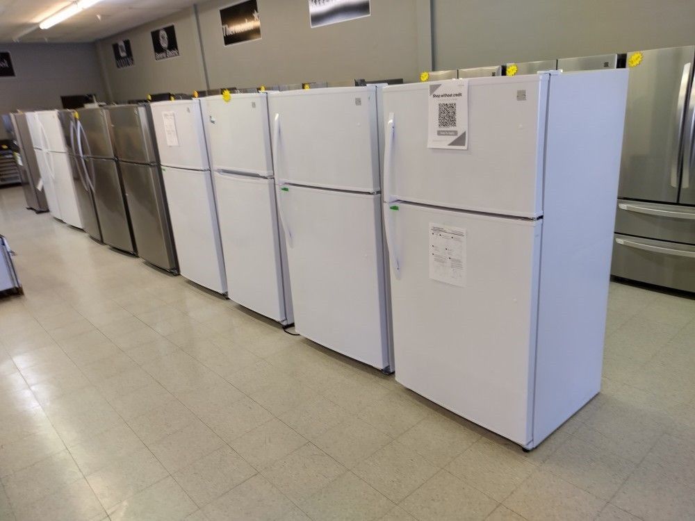 KENMORE TOP MOUNT REFRIGERATORS 21 CB FT ITEMS for Sale in El Paso, TX