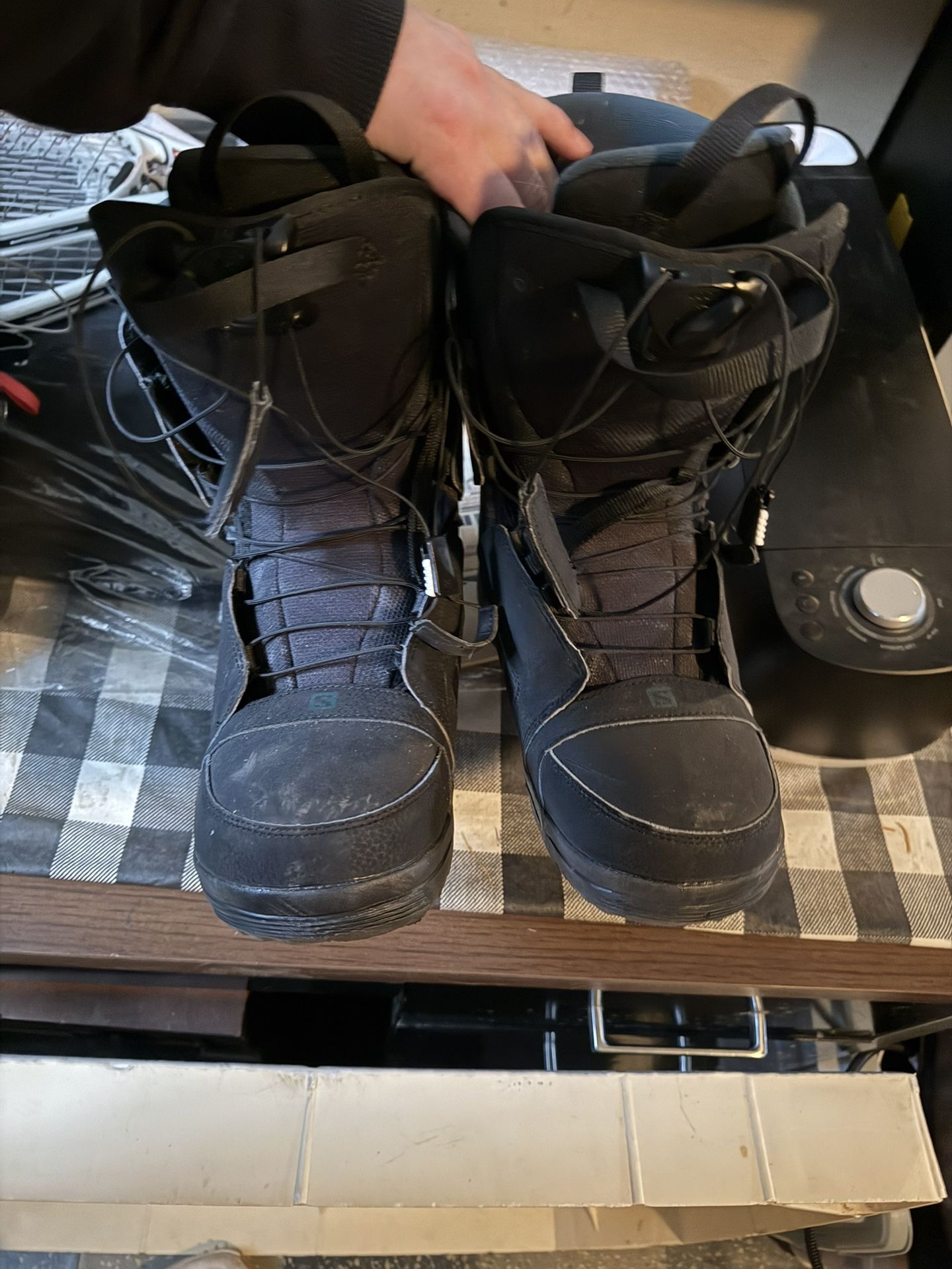 Size 10 Men’s Solomon Snowboard Boots