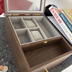 Hand crafted jewelry box