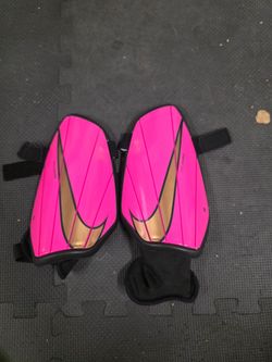 Nike Shin Guards Size Large