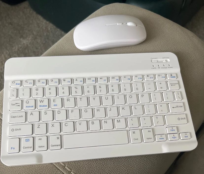 Portable Wireless Bluetooth Keyboard And Mouse (brand New Condition)