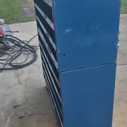 Bolt Bin