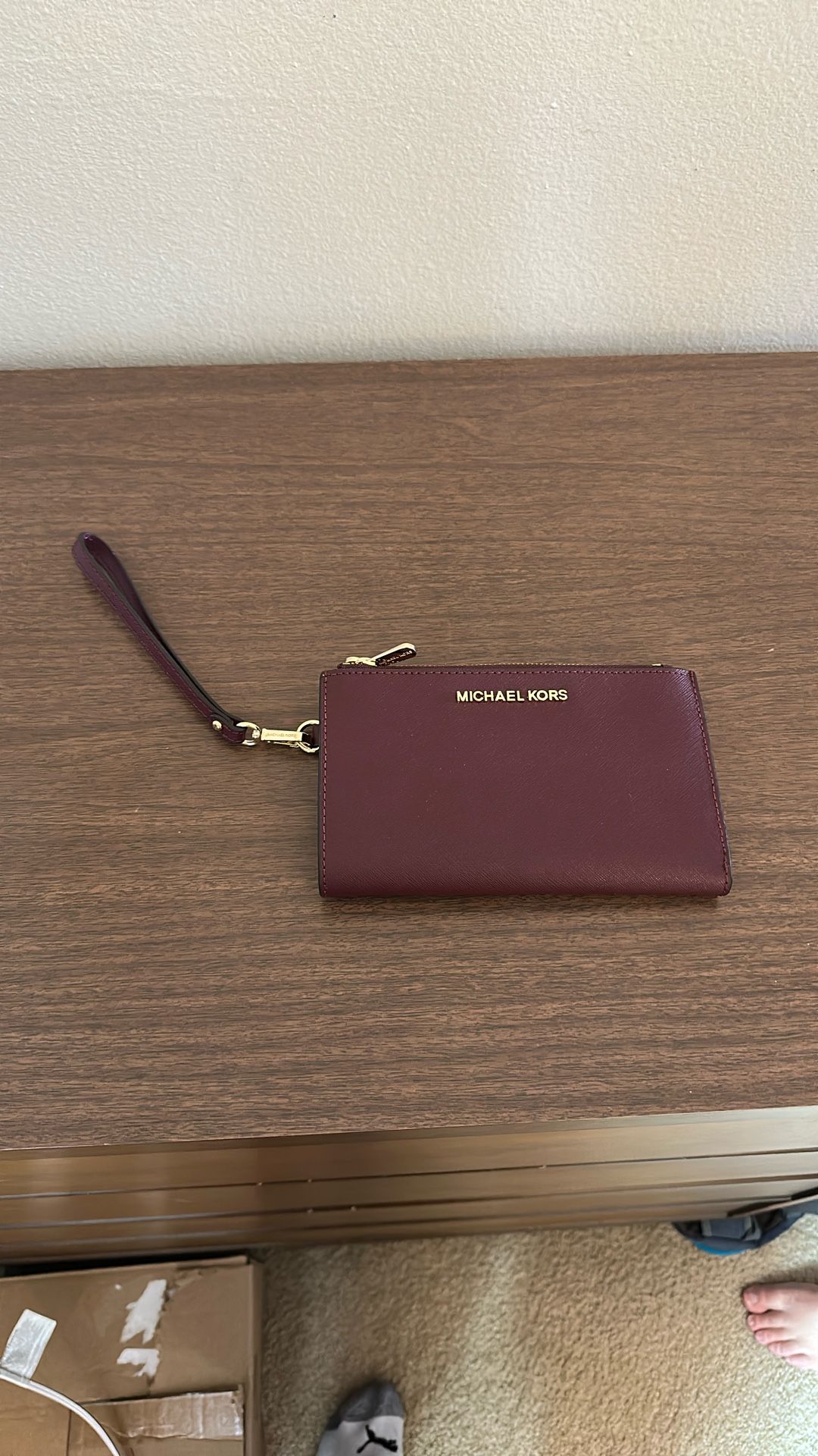 Women’s Micheal Kors Clutch Wallet