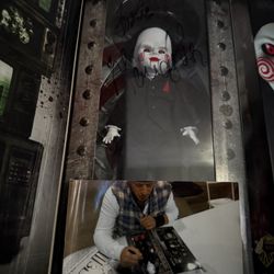 Saw Puppet AUTOGRAPH Living Dead Doll