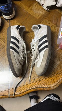 White Sambas