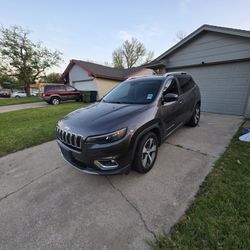 2020 Jeep Cherokee