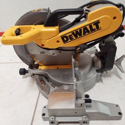 DeWALT 12" DOUBLE BEVEL Compound Miter Saw