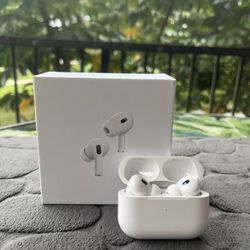 Apple AirPods Pro With MagSafe Charging Case - White