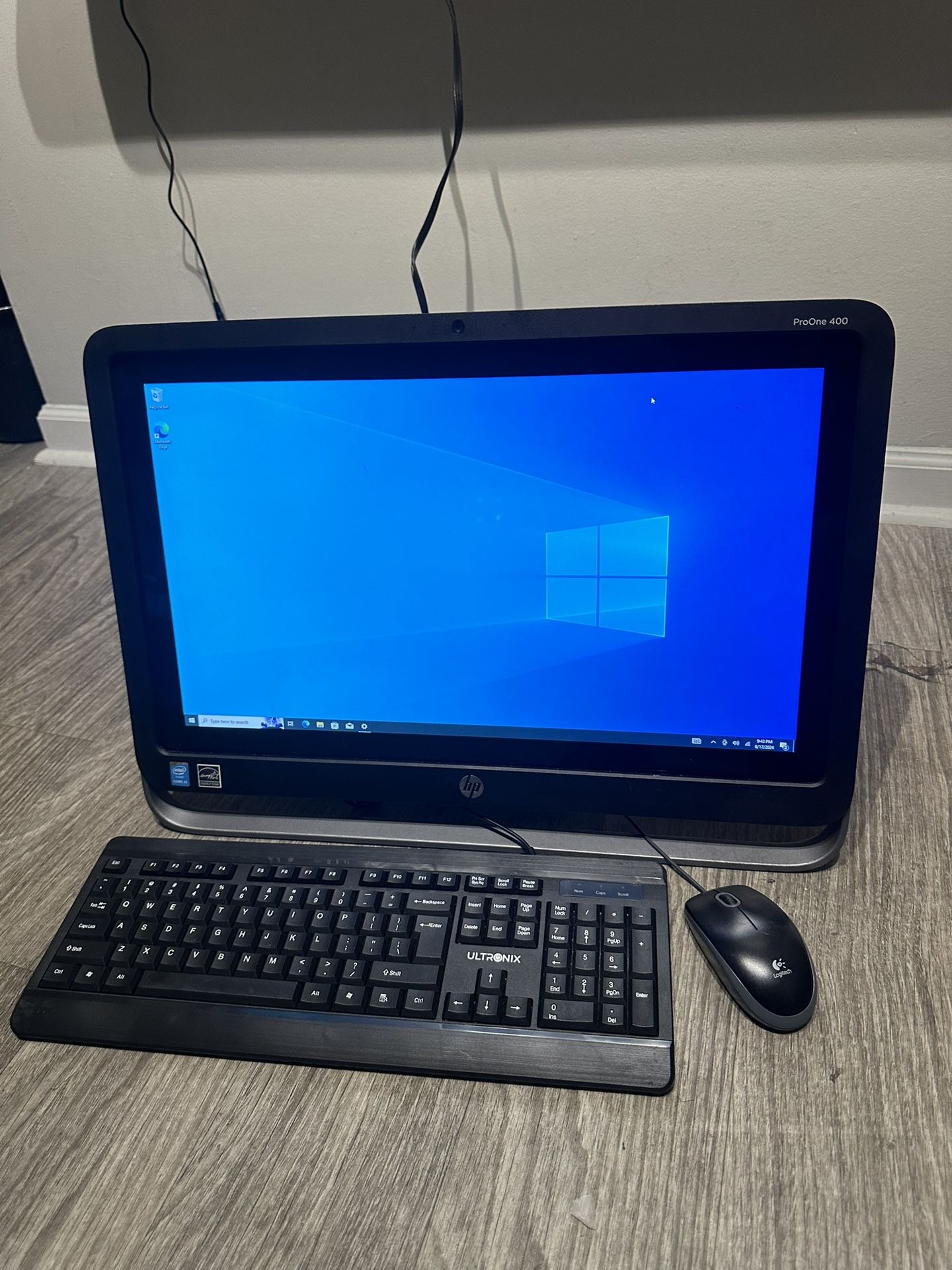 HP ProOne 400 G1 21.5” i5-4590T 8GB RAM 500GB Hard Drive Keyboard & Mouse included.