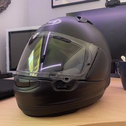 Arai Signet-X Helemt Size medium Motorcycle Helmet