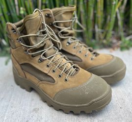 Belleville Hot Weather Mountain Work Boots..Sz 9.5W Men’s..Soft toe..Located west roseville..