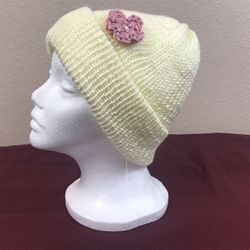Women loom knitted hat
