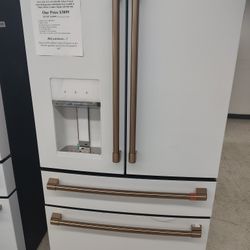 $3899 (MSRP$4999, Save $1100) GE Cafe SMART Refrigerator  W/Hands Free Autofill 