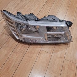 2011-2019 Dodge Journey Right Passenger Side Headlight Oem