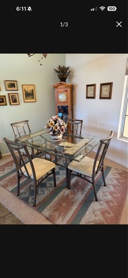 Dinning Table and Chairs