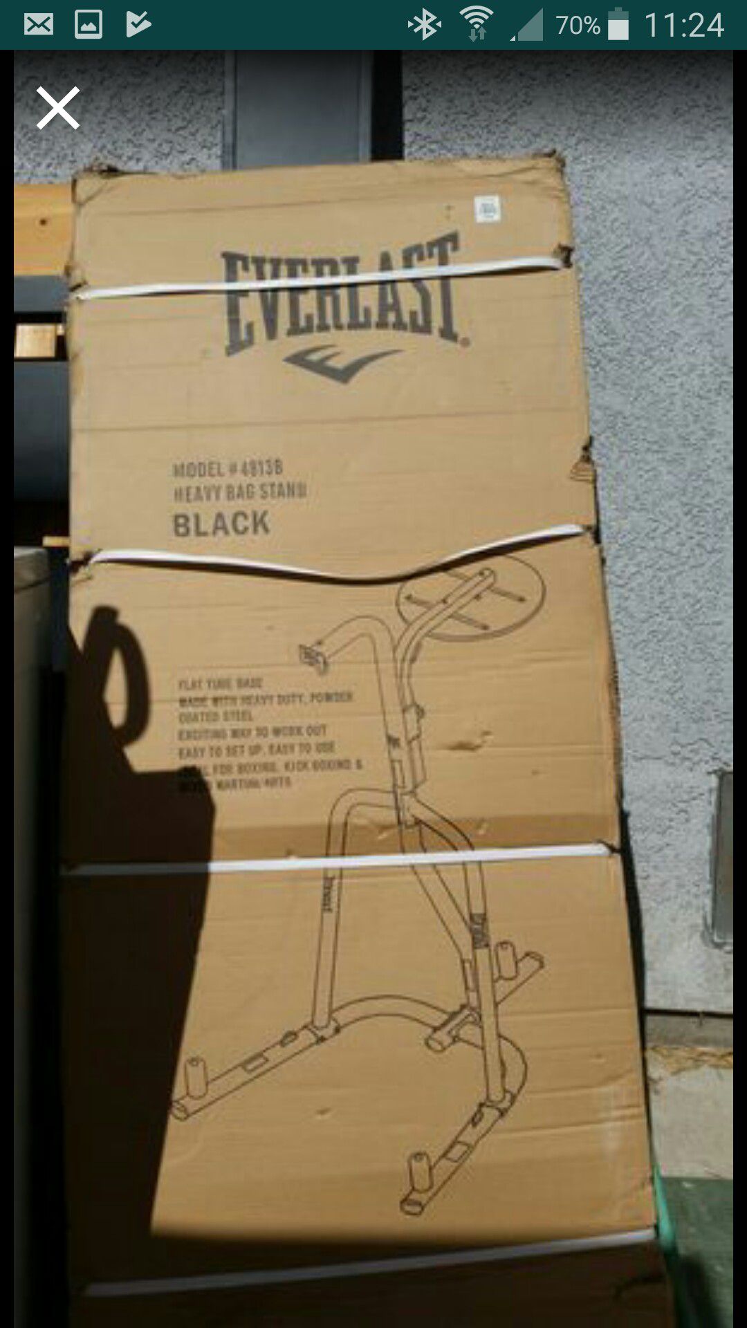 New! Still in the BOX.  Everlast: heavy and speed bag combo stand