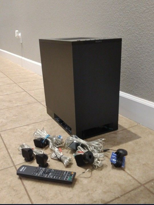 Sony HT-IS100 HOME THEATER SYSTEM 5.1 CH