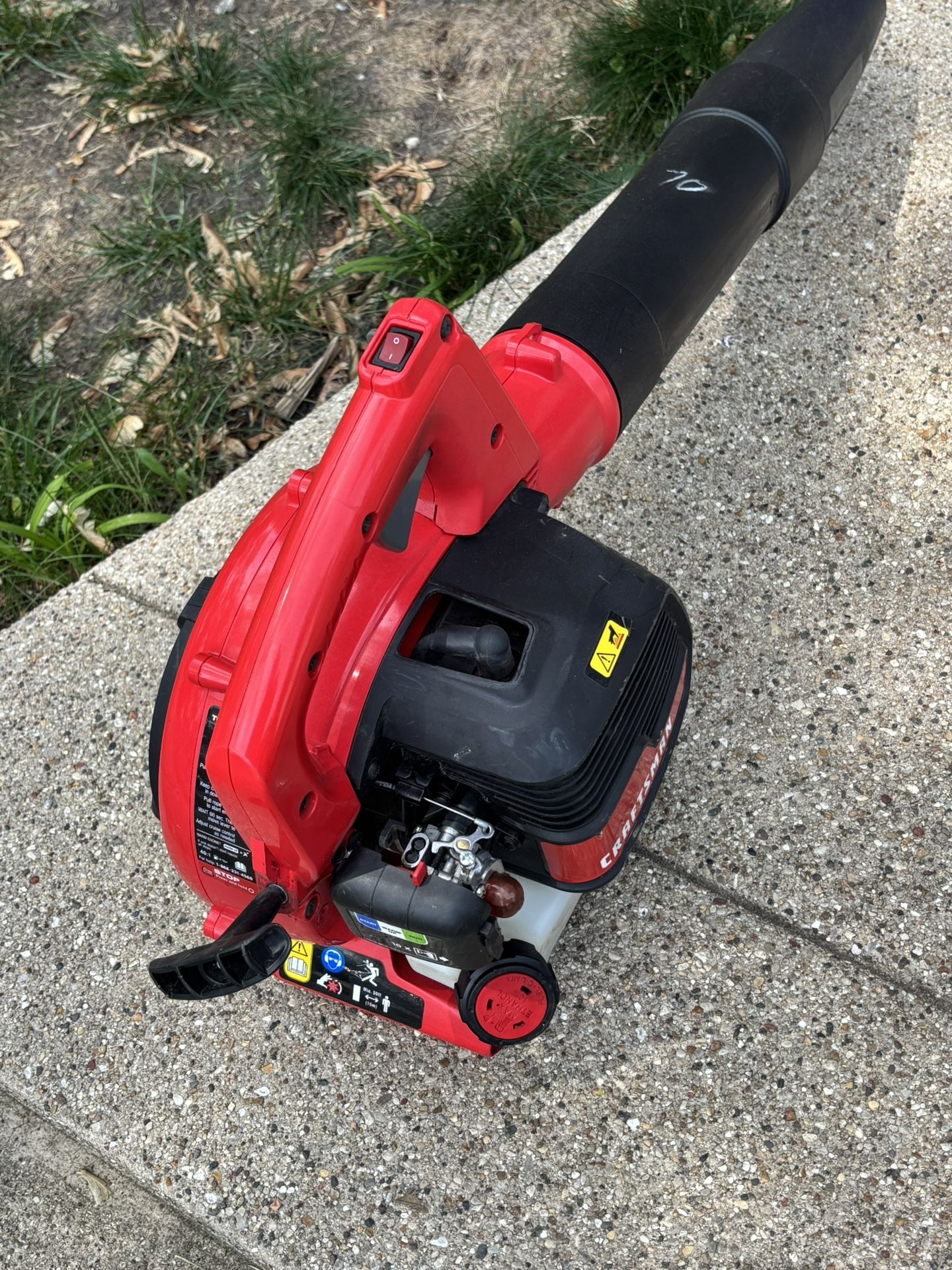 Leaf Blower