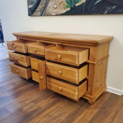 Solid Pine Wood Dresser with 9 Drawers