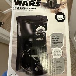 Mandalorean and Grogu mini coffee Machine 