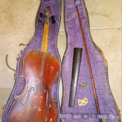 Antique Violin 1902 M. & W. , New Century , For Parts/repair.  Pressed Leather Alligator Shape Case.  
