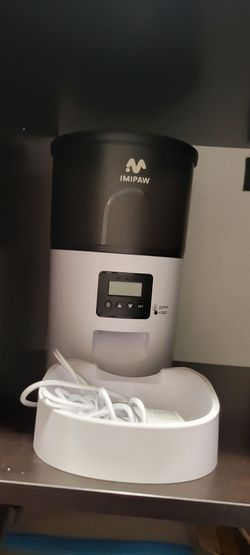 Imipaw automatic dry cat food dispenser