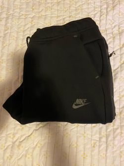 Nike tech pants (L Black)