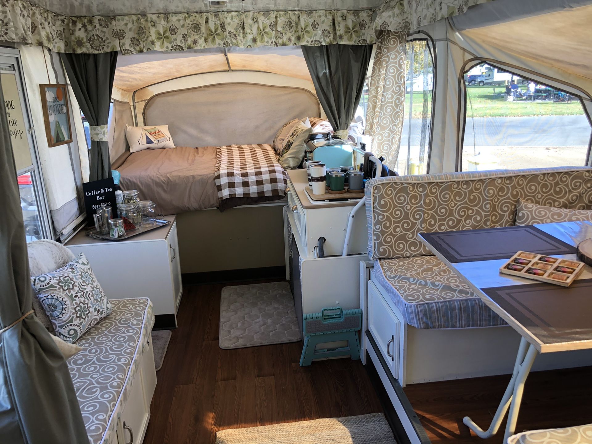 2001 Starcraft Gemini pop up camper for Sale in Corona, CA - OfferUp