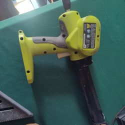 Battery Powered Ryobi Caulking Gun
