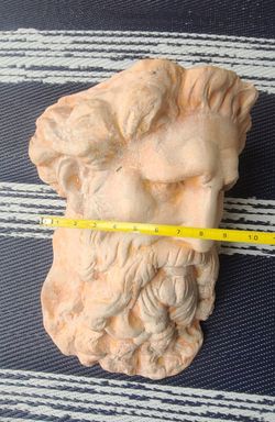 Statue