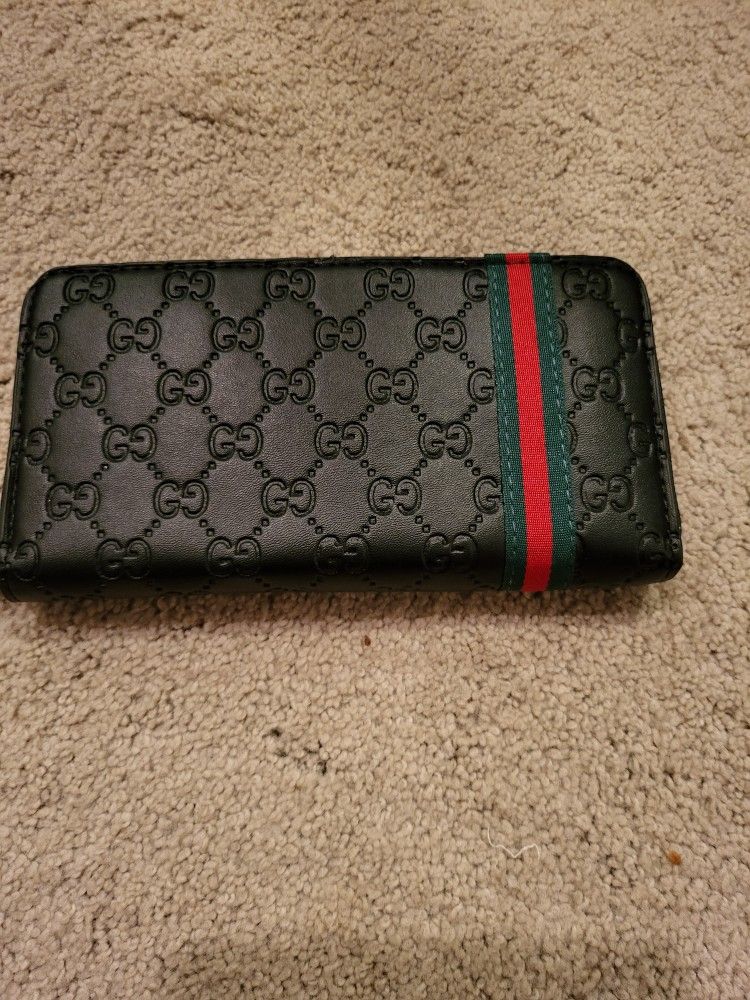 Gucci Wallet (Women)