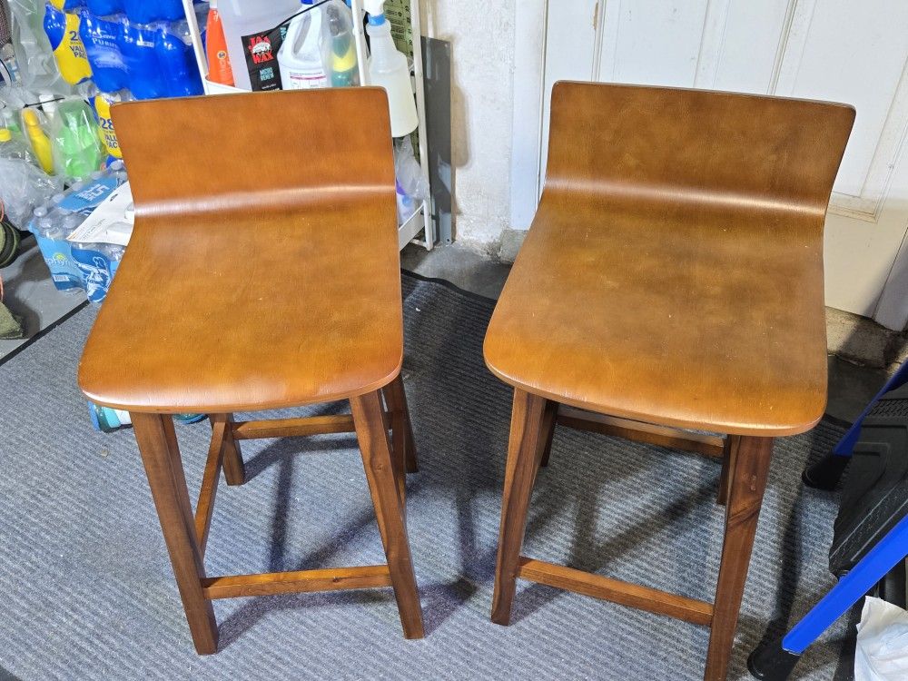 31 Inch Stools