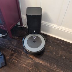 Roomba i4