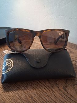 Rayban Sunglasses - like new with case