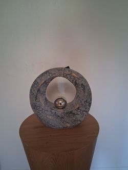 NEW indoor/outdoor art sculpture $15