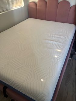 Queen size bed