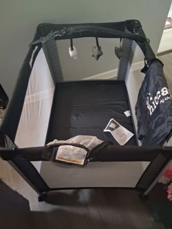 Graco Portable Baby Play Yard Pack N Play